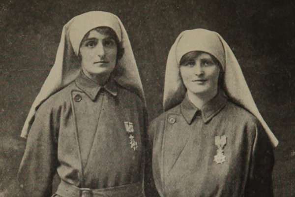 Elsie Knocker and Mairi Chisolm included in Women of the War, 1918 ©‎ U.S. National Library of Medicine